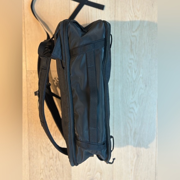 Patagonia Black Mini MLC 30L - Picture 7 of 7